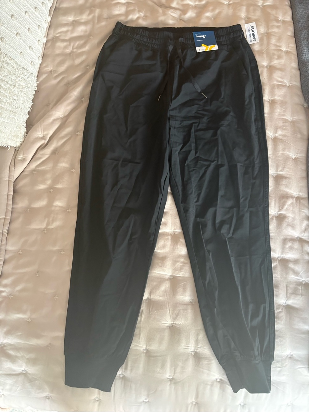 Old Navy sleektech joggers nwt petite small